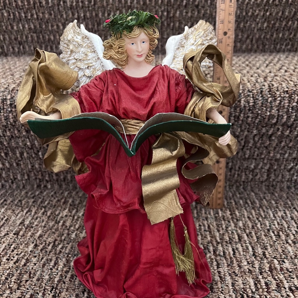 Possible Dreams Vintage 1988 Angel Tree Topper